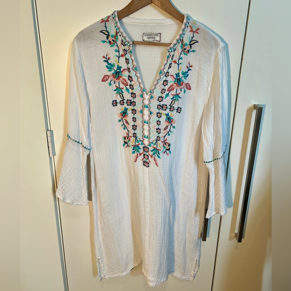 Johnny Was White Dress with Floral Embroidery
